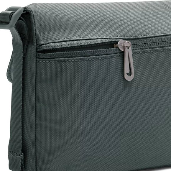 NWT Nike Sportswear Futura 365 Green 3L Crossbody Bag - Picture 2 of 7